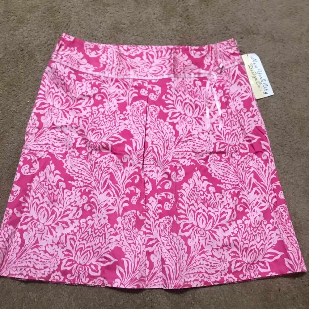 New York City DesignCompany pink skirt with print.